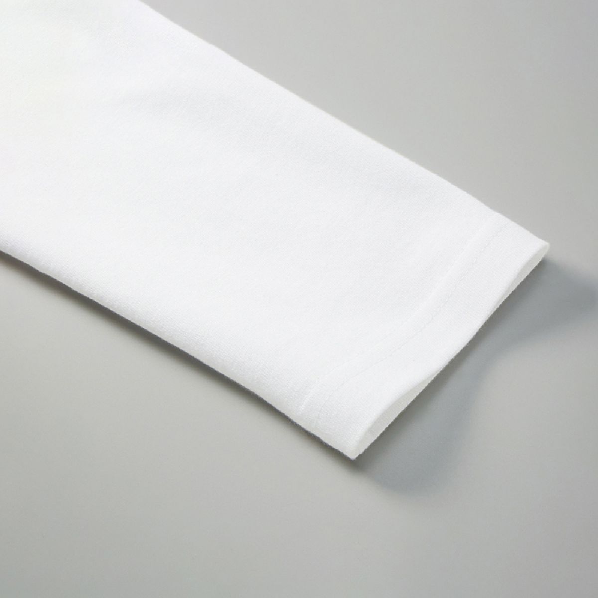 袖口在沒有肋骨的情況下清理