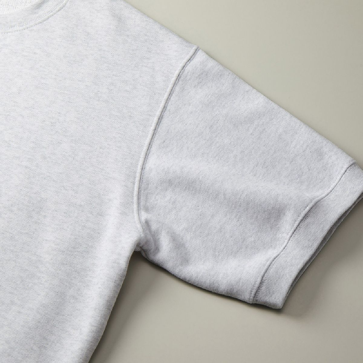 5198-01 8.2oz 短袖衛衣 (魚鱗布絨毛內襯) 9 袖口是肋骨完成