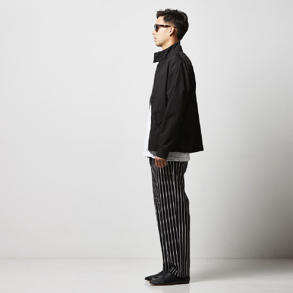 高度182厘米L尺寸側剪影