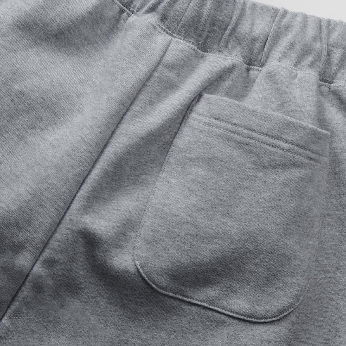 一個簡單的臀部口袋（僅限右側）