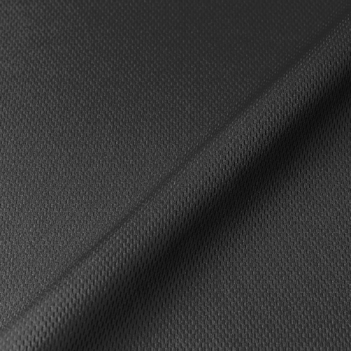 雙面網眼布料透氣性極佳，穿著舒適，能迅速將汗水從內部吸走並排出到外部。