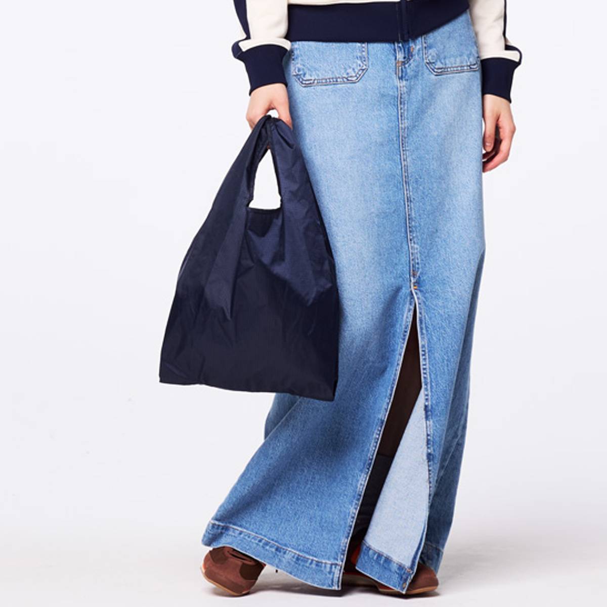 086. 海軍藍，S碼